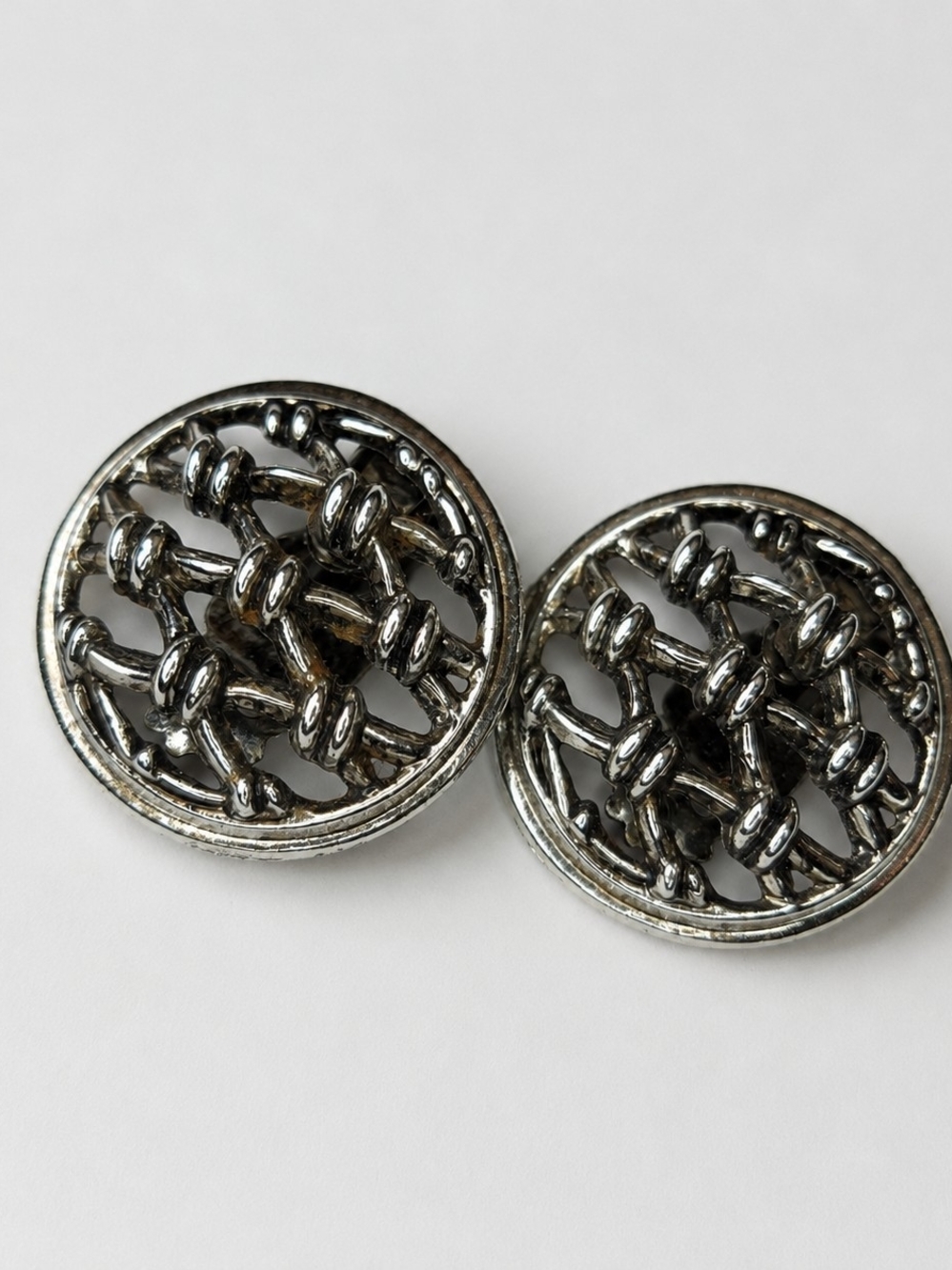 Vintage Silver Tone Knot Clip Earrings Openwork Basket Weave Round Earrings 1"